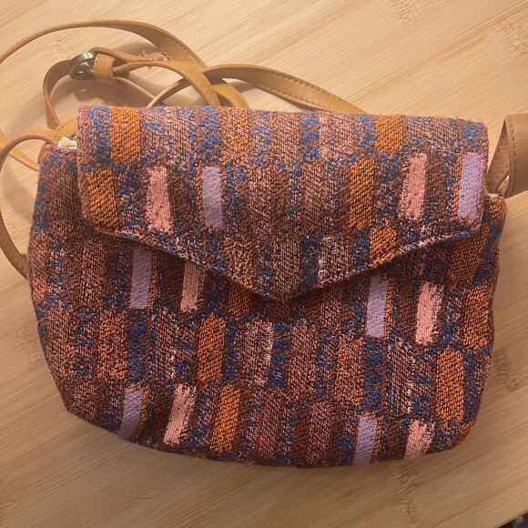 Crossbody purse - Picture 1 of 4